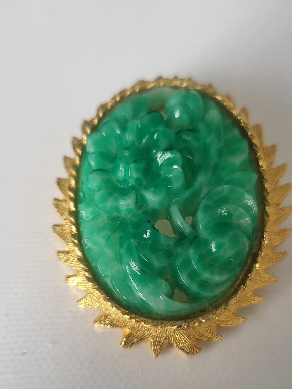 Vintage Chinese Motif Carved Peking Glass Cameo Signed DODDS